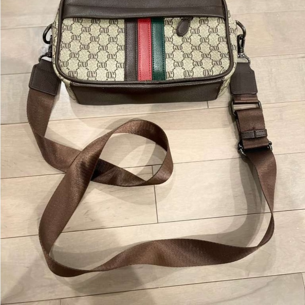 Gucci purse